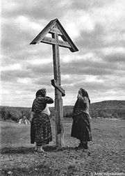 Itkijakoltat-ristilla.jpg