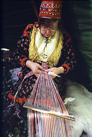 531 15 Pirtanauhan teko.jpg